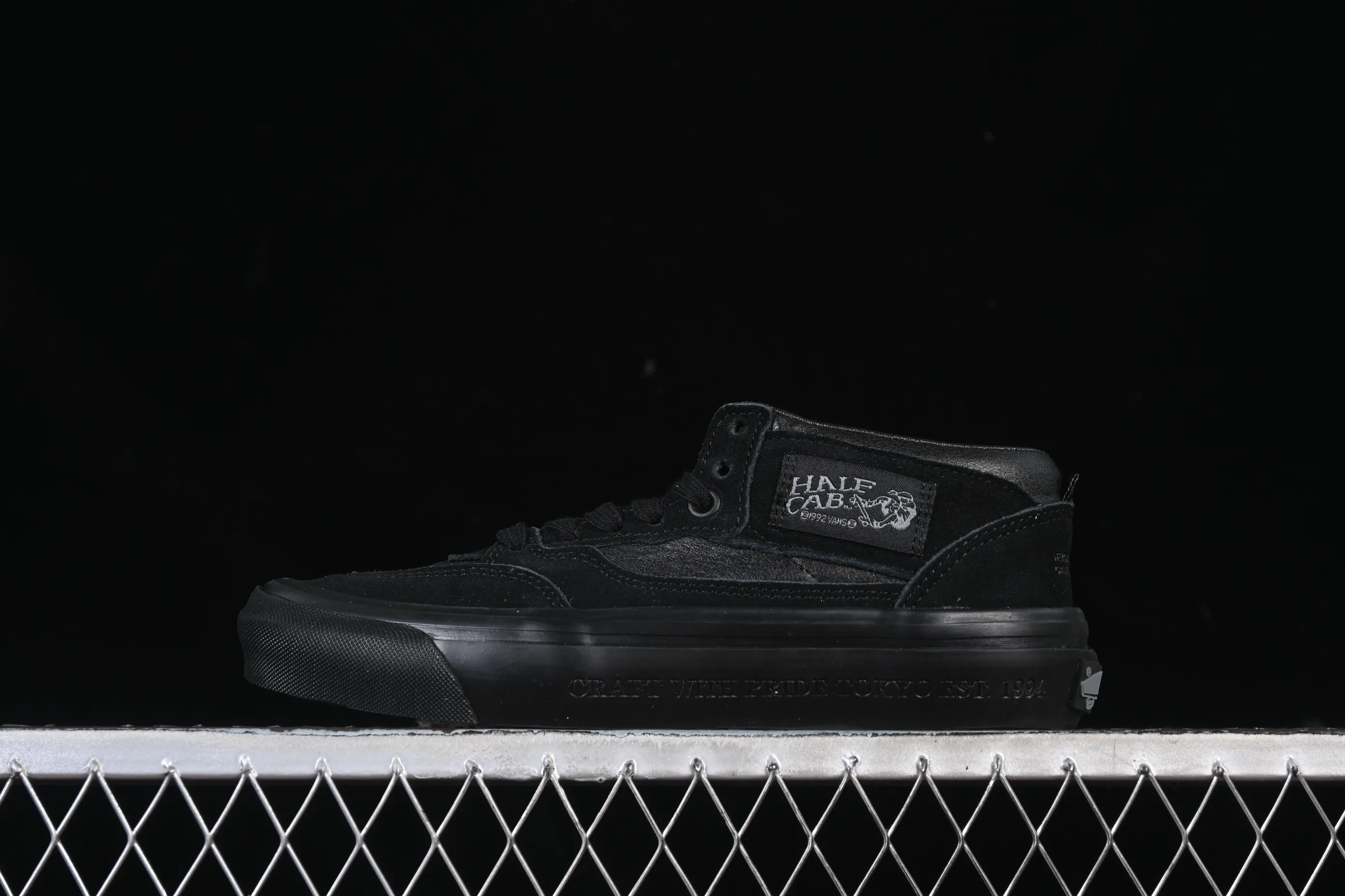 All categories Vans Vans series Vans Mid Vans China Vans Half Cab 33 Vans official retro casual simple versatile skateboard shoes VN000EFYBLA